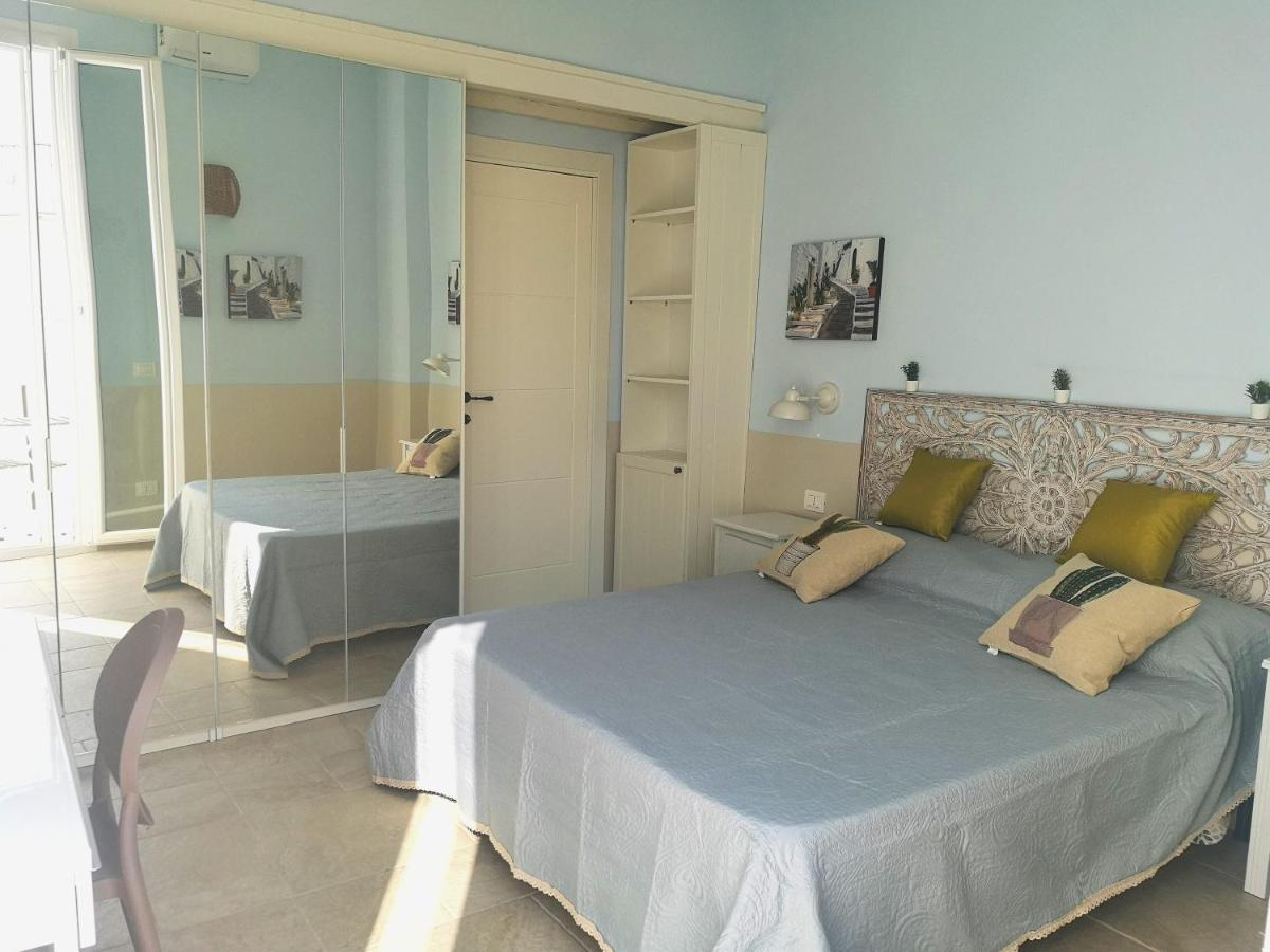 Pura Vita Apartments Монополи Экстерьер фото